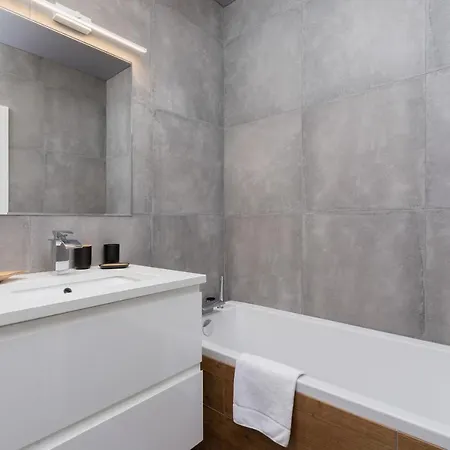Krowodrza Premium With Balcony By Renters Prestige Daire